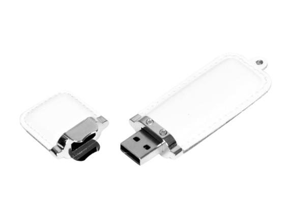 USB 2.0- флешка на 32 Гб классической прямоугольной формы