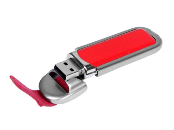 USB 3.0- флешка на 32 Гб с массивным классическим корпусом